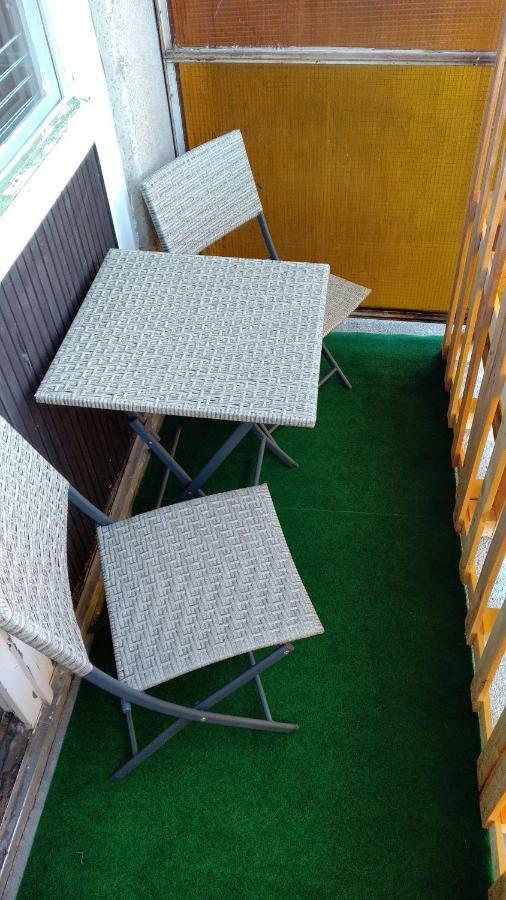 Gesztenyes Apartman Мішкольц Екстер'єр фото